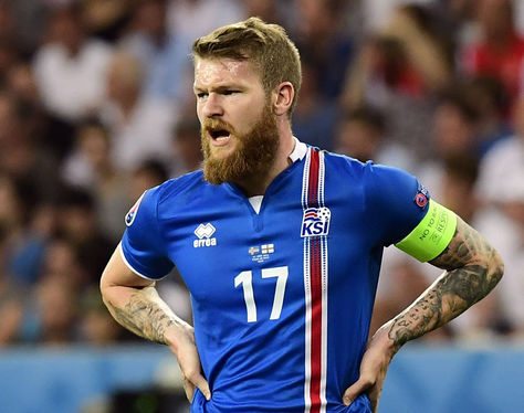 aron-gunnarsson-capitan-figura-islandia_lrzima20160629_0044_11