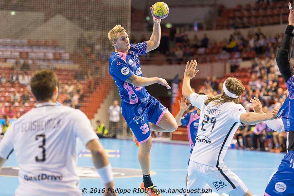 Geir skoraði tvö í naumu tapi Geir skoraði tvö í naumu tapi