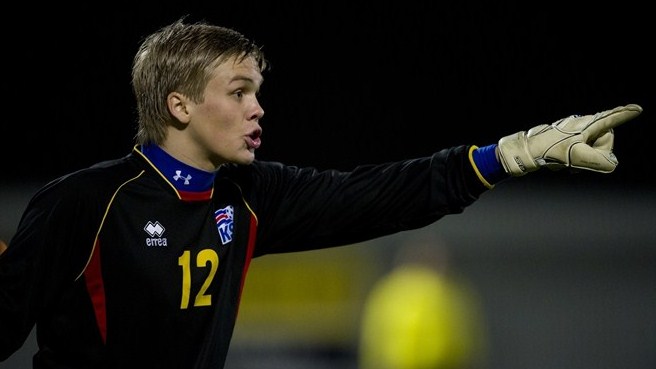 Fannar Hafsteinsson markvörður lék í miðri vörninni