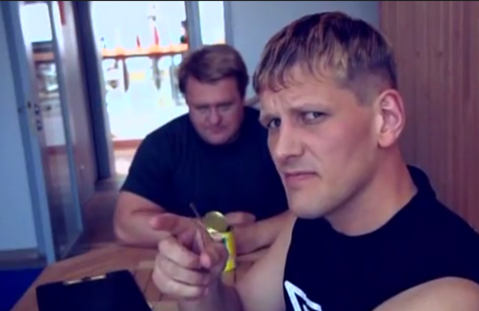 Tímavélin – Venni Páer býður George Foreman í gangbang Tímavélin – Venni Páer býður George Foreman í gangbang