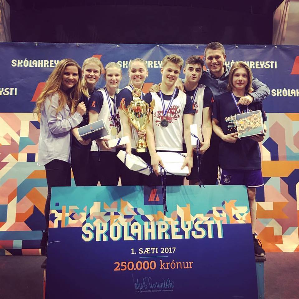 Sjáðu þegar Síðuskóli sló Íslandsmetið – Myndband Sjáðu þegar Síðuskóli sló Íslandsmetið – Myndband