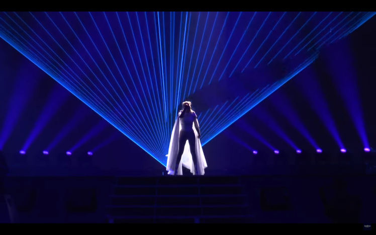 Rúmur helmingur lesenda telja Svölu fara áfram