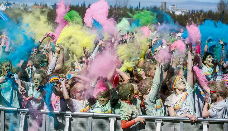 Aðeins 180 miðar eftir í Color Run á Akureyri Aðeins 180 miðar eftir í Color Run á Akureyri