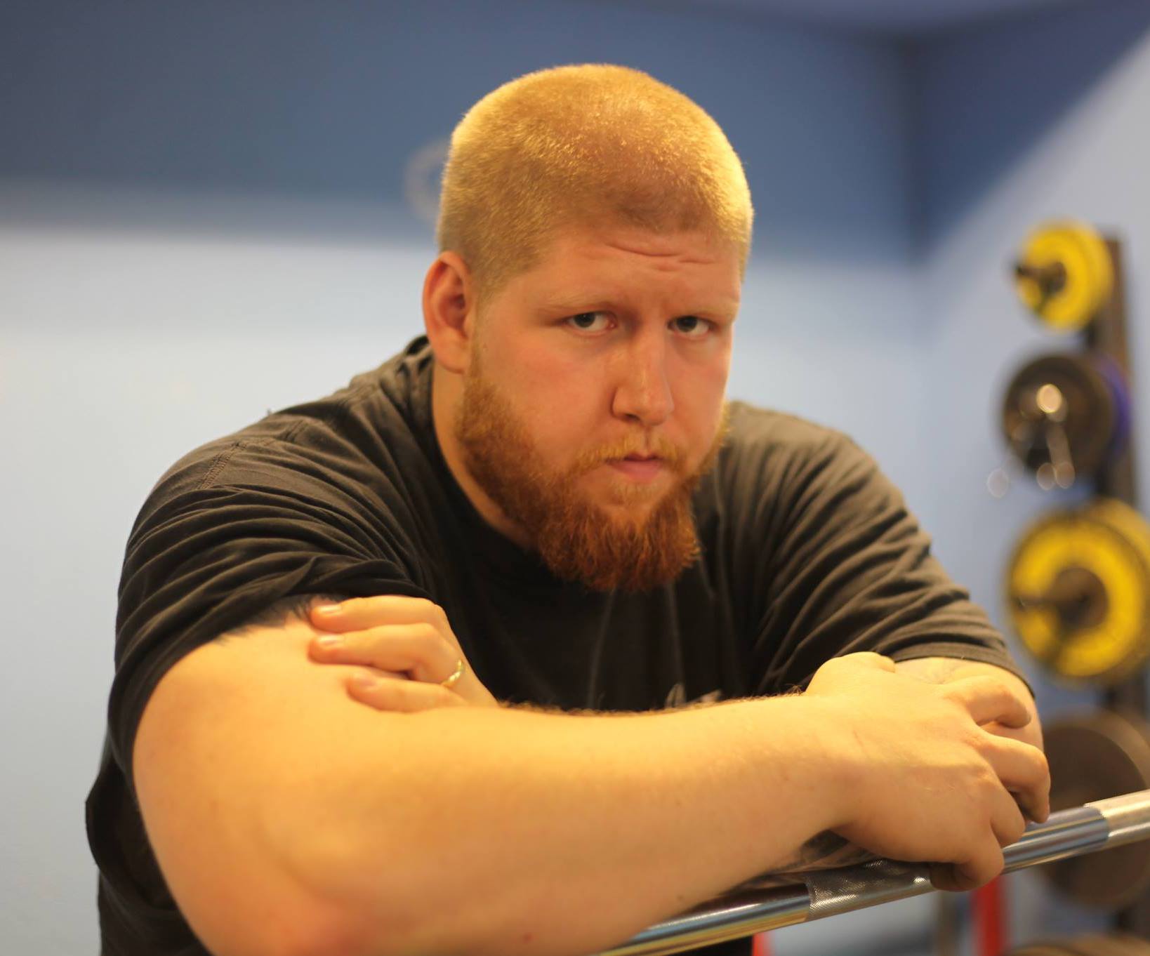 Formaður KFA reynir að safna undirskriftum á sjomlatips: ,,Kelling á Akureyri reynir að banna lyftingar“ Formaður KFA reynir að safna undirskriftum á sjomlatips: ,,Kelling á Akureyri reynir að banna lyftingar“