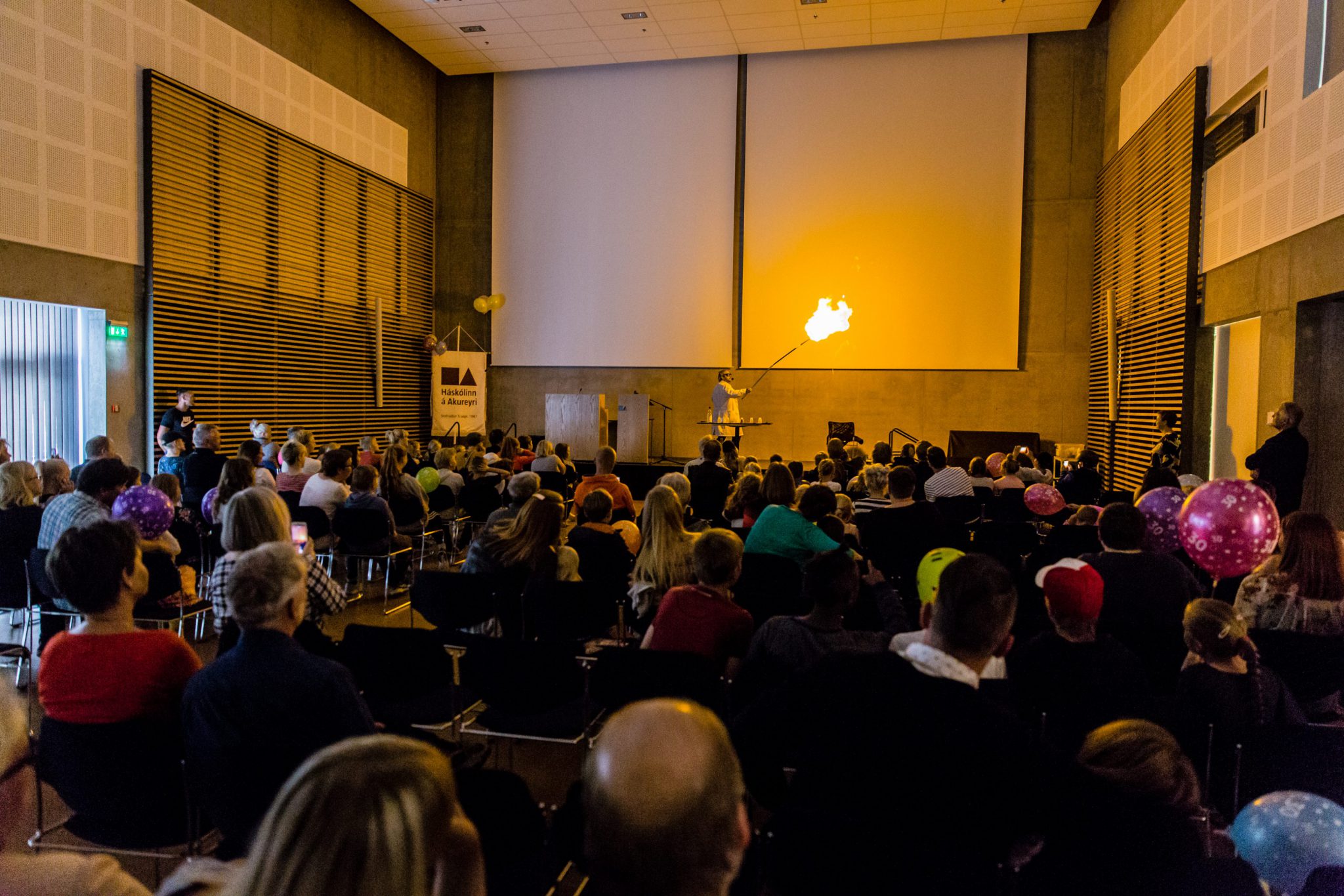 400 manns sóttu opið hús í Háskólanum 400 manns sóttu opið hús í Háskólanum