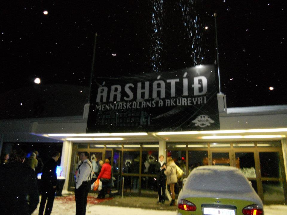 Árshátíð MA verður haldin í kvöld þrátt fyrir óveður Árshátíð MA verður haldin í kvöld þrátt fyrir óveður