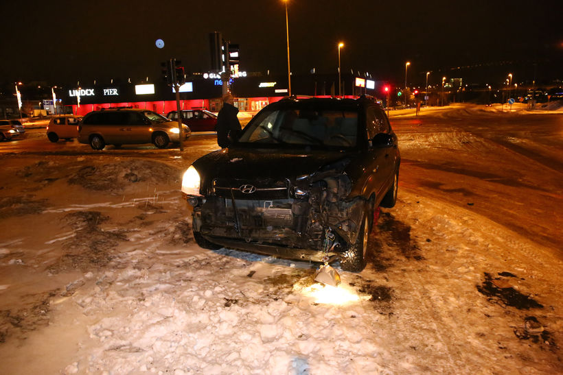 Þrír árekstrar á Akureyri