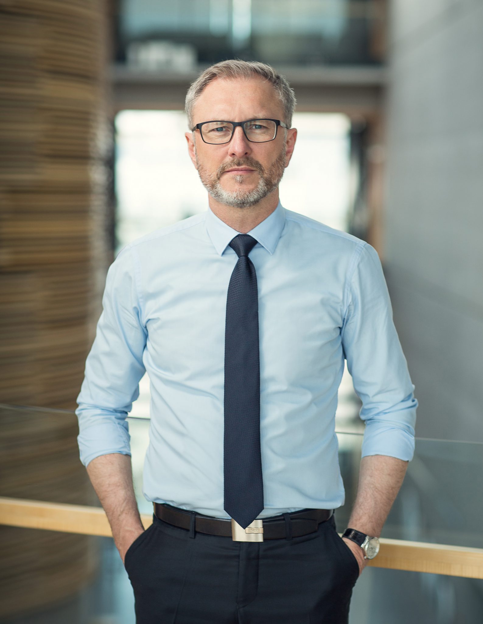 „Unga fólkið hefur heilmikið fram að færa“ segir Eiríkur Björn Björgvinsson, sem senn lætur af starfi bæjarstjóra á Akureyri „Unga fólkið hefur heilmikið fram að færa“ segir Eiríkur Björn Björgvinsson, sem senn lætur af starfi bæjarstjóra á Akureyri