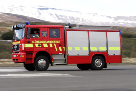 Eldur var slökktur í sumarbústað