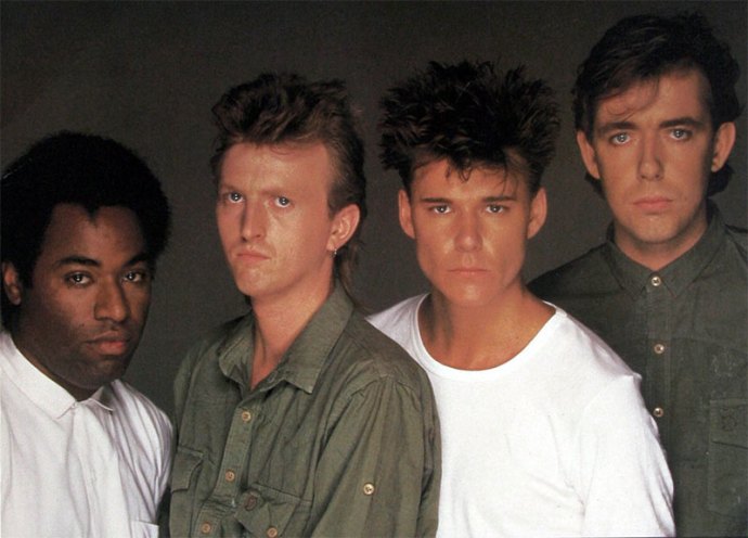 Toto og Big Country í Saurbæjarhreppi Toto og Big Country í Saurbæjarhreppi