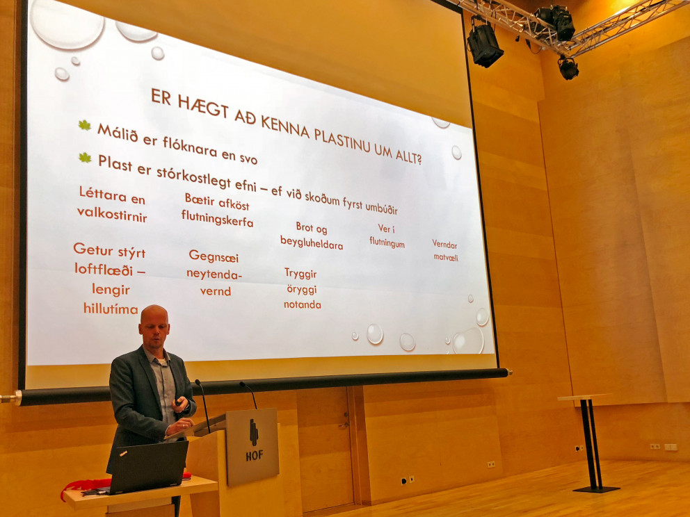 Umhverfismál og einnota vörur í brennidepli Umhverfismál og einnota vörur í brennidepli