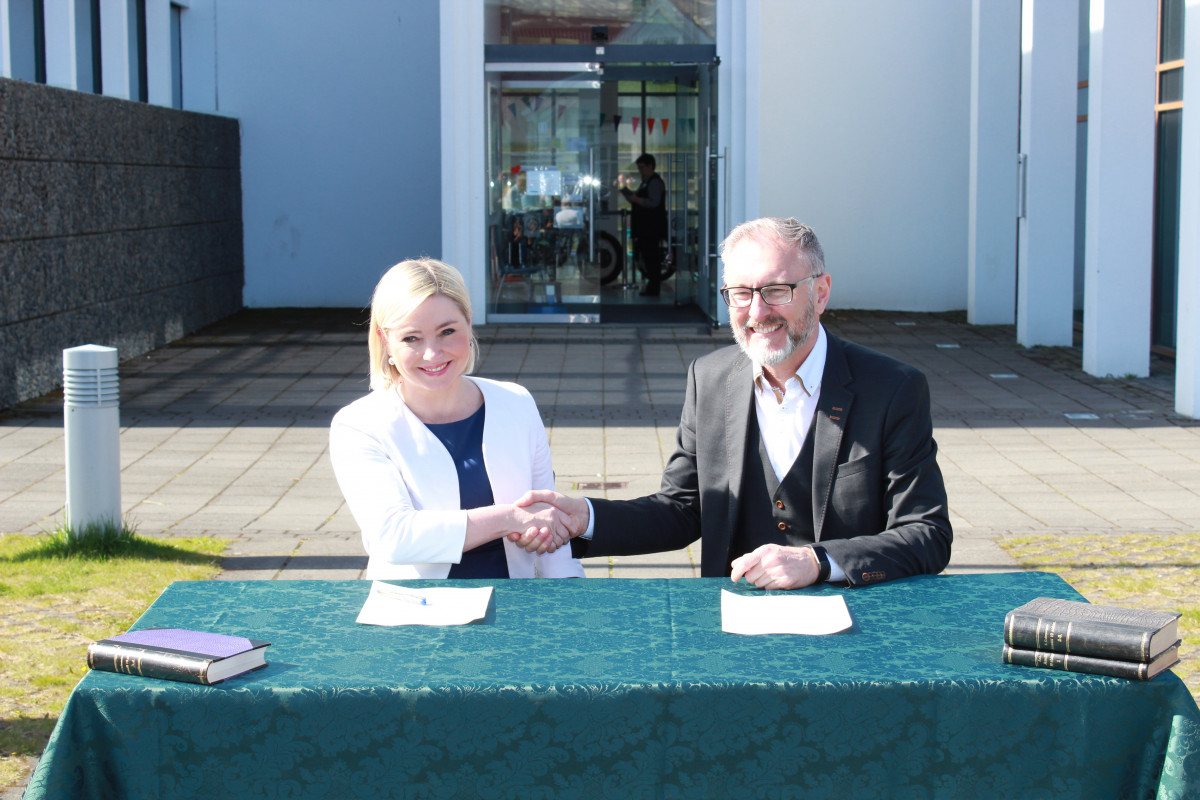 Menningarsamningur við Akureyrarbæ Menningarsamningur við Akureyrarbæ