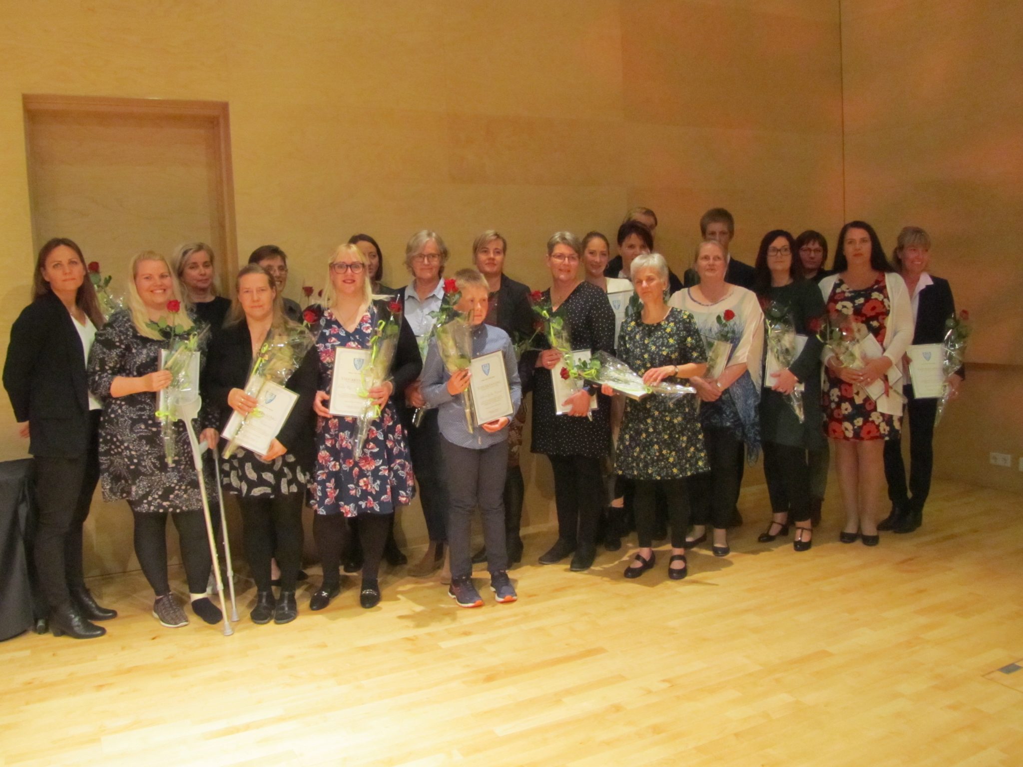 Fræðsluráð afhenti viðurkenningar fyrir framúrskarandi árangur í störfum Fræðsluráð afhenti viðurkenningar fyrir framúrskarandi árangur í störfum