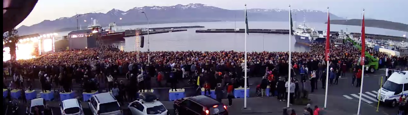 Vel sóttir Fiskidagar – sjáðu mannfjöldann í beinni útsendingu Vel sóttir Fiskidagar – sjáðu mannfjöldann í beinni útsendingu