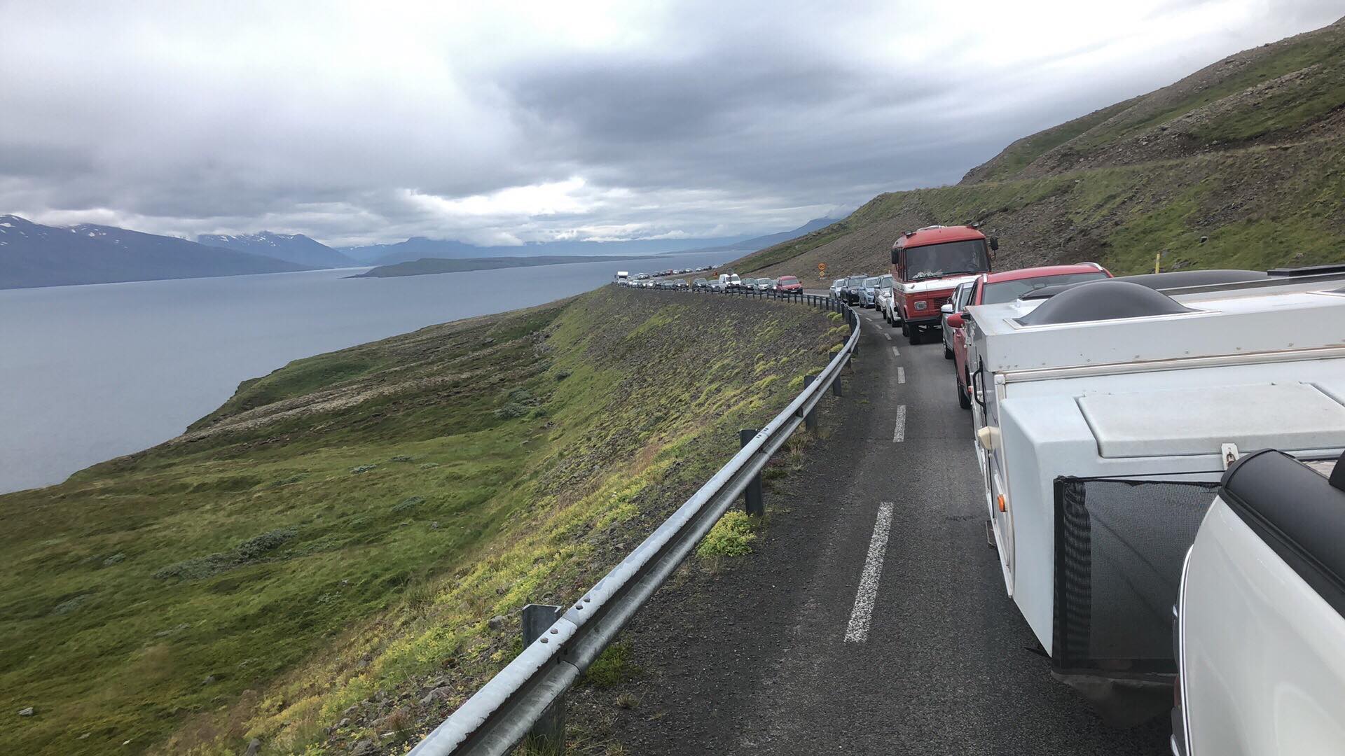 Umferðarteppa á Ólafsfjarðarvegi Umferðarteppa á Ólafsfjarðarvegi