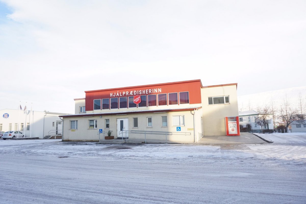 Hjálpræðisherinn á Akureyri flytur Hjálpræðisherinn á Akureyri flytur