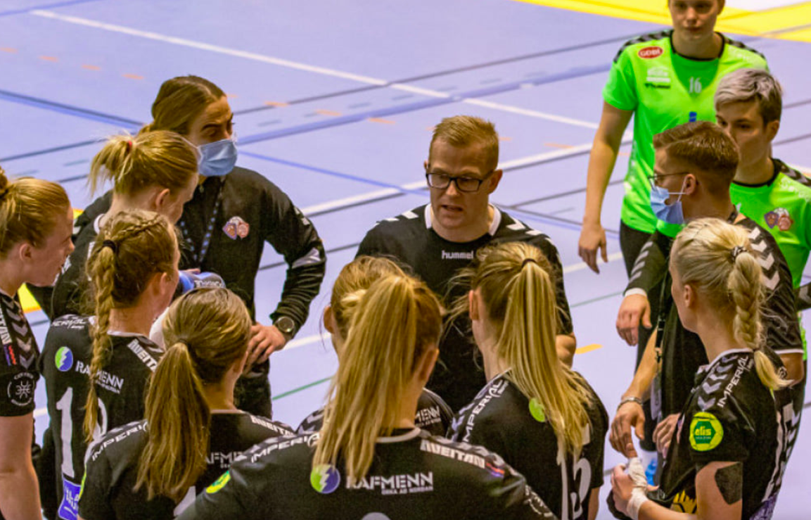 Jafntefli í leiknum sem var spilaður aftur Jafntefli í leiknum sem var spilaður aftur