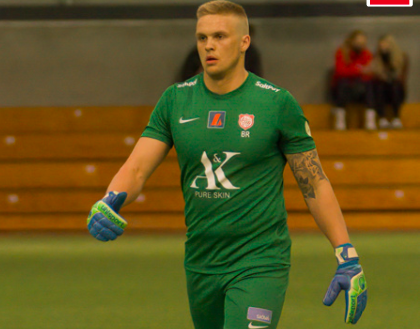 Boltinn á Norðurlandi: Arnar með belti og axlabönd og Fannar hélt hreinu