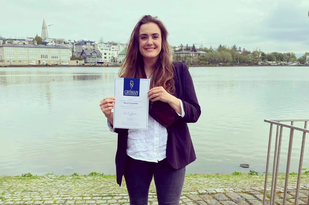 Birna fékk verðlaun sem leikkona ársins í aukahlutverki á Grímuverðlaununum Birna fékk verðlaun sem leikkona ársins í aukahlutverki á Grímuverðlaununum