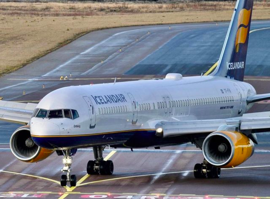 Meinað að nota flugmiða til Akureyrar vegna No-show reglu Icelandair Meinað að nota flugmiða til Akureyrar vegna No-show reglu Icelandair