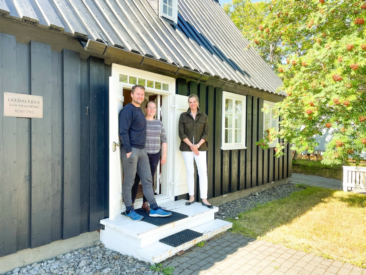 Leigusamningur um Laxdalshús undirritaður