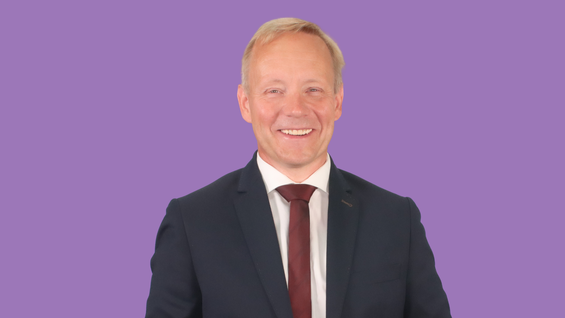 Oddviti Pírata á Akureyri úr sviðsljósi stjórnmála á skólabekk