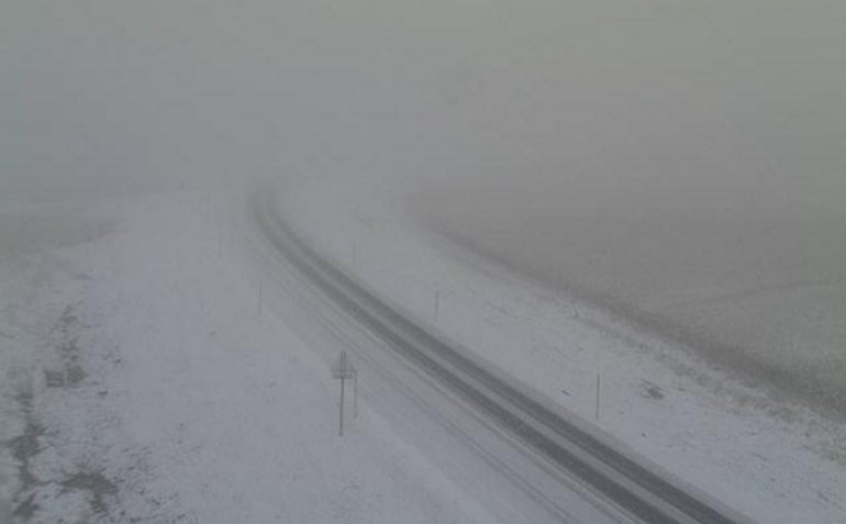 Þriggja bíla umferðaróhapp í Bakkaselsbrekku Þriggja bíla umferðaróhapp í Bakkaselsbrekku