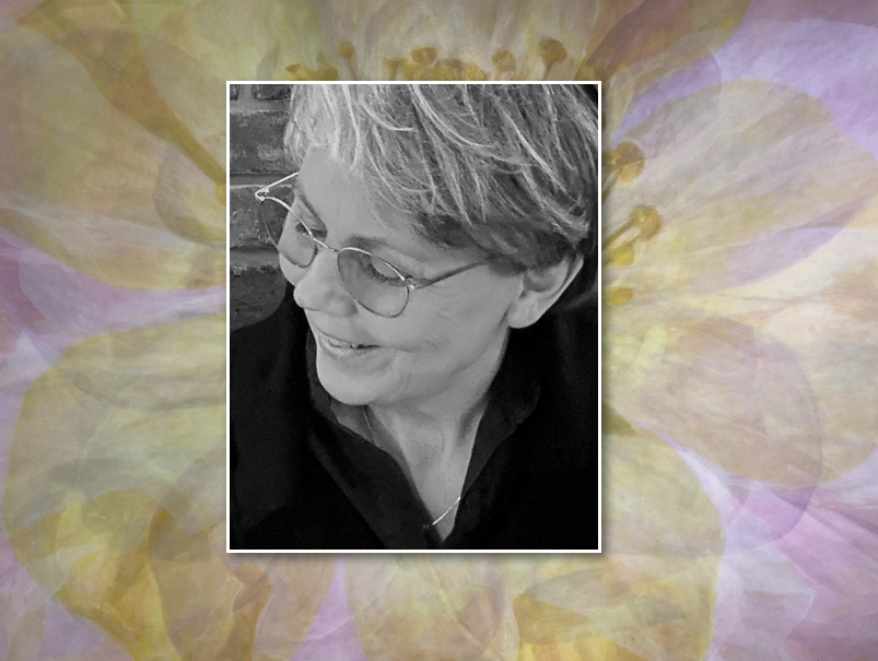 Björg Eiríksdóttir opnar sýninguna Fjölröddun – Blóm í Hofi Björg Eiríksdóttir opnar sýninguna Fjölröddun – Blóm í Hofi