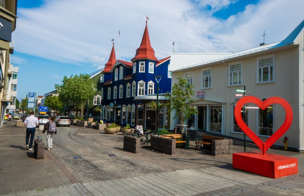 Samþykkt Akureyrarbæjar fyrir tímabundnar lokanir gatna Samþykkt Akureyrarbæjar fyrir tímabundnar lokanir gatna