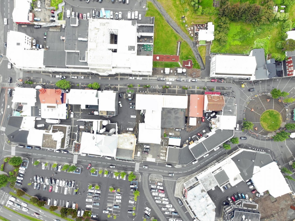 Listaverk í göngugötunni Listaverk í göngugötunni