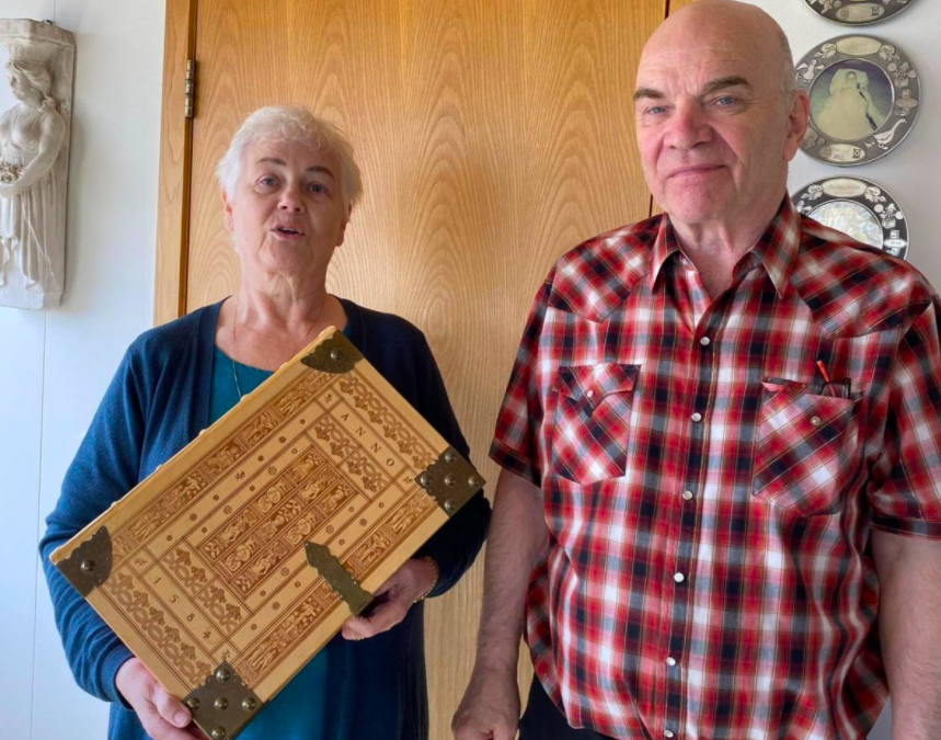 Færðu Grímseyjarkirkju Guðbrandsbiblíu Færðu Grímseyjarkirkju Guðbrandsbiblíu