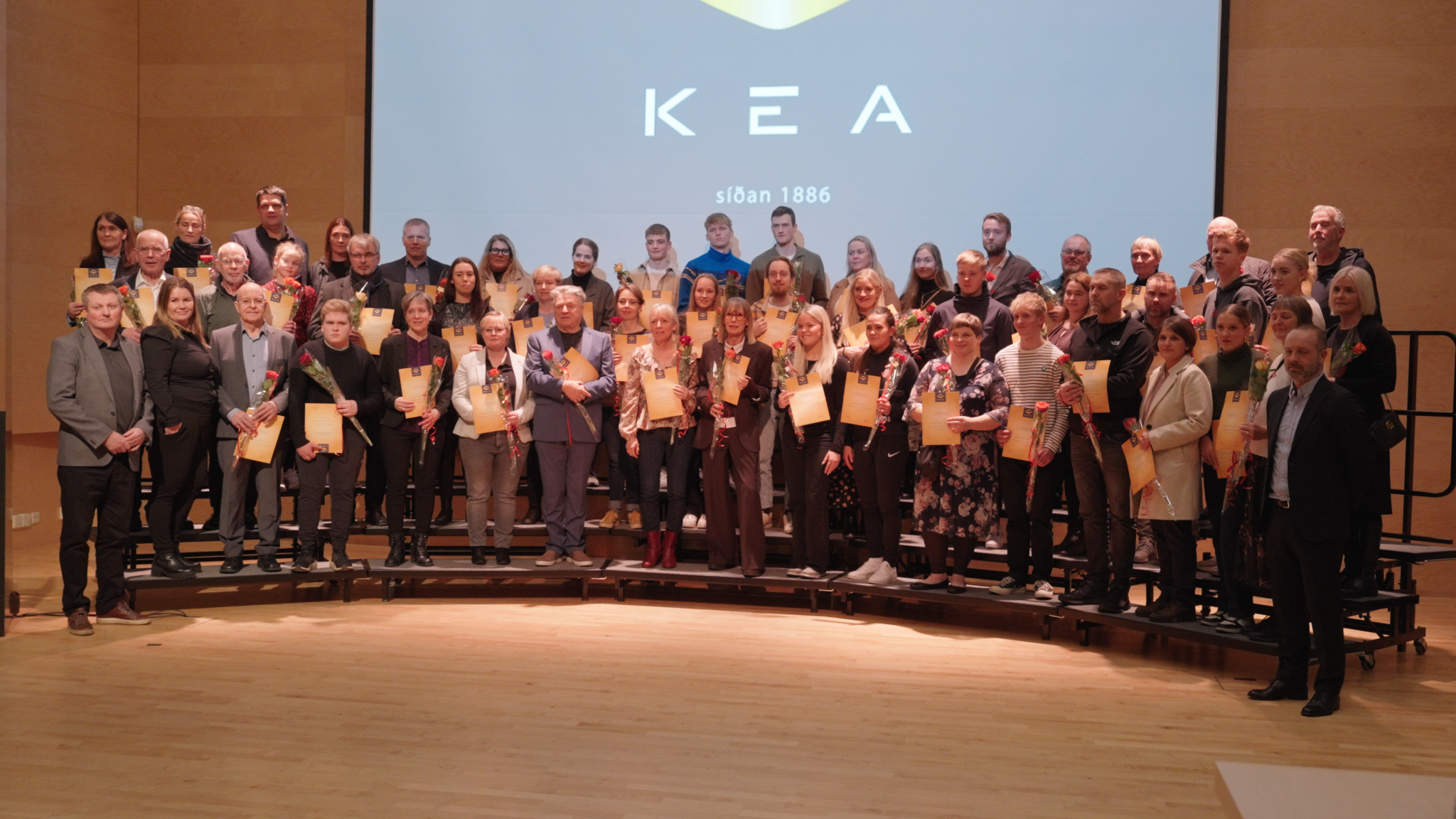 KEA afhenti styrki úr Menningar- og viðurkenningasjóði KEA afhenti styrki úr Menningar- og viðurkenningasjóði