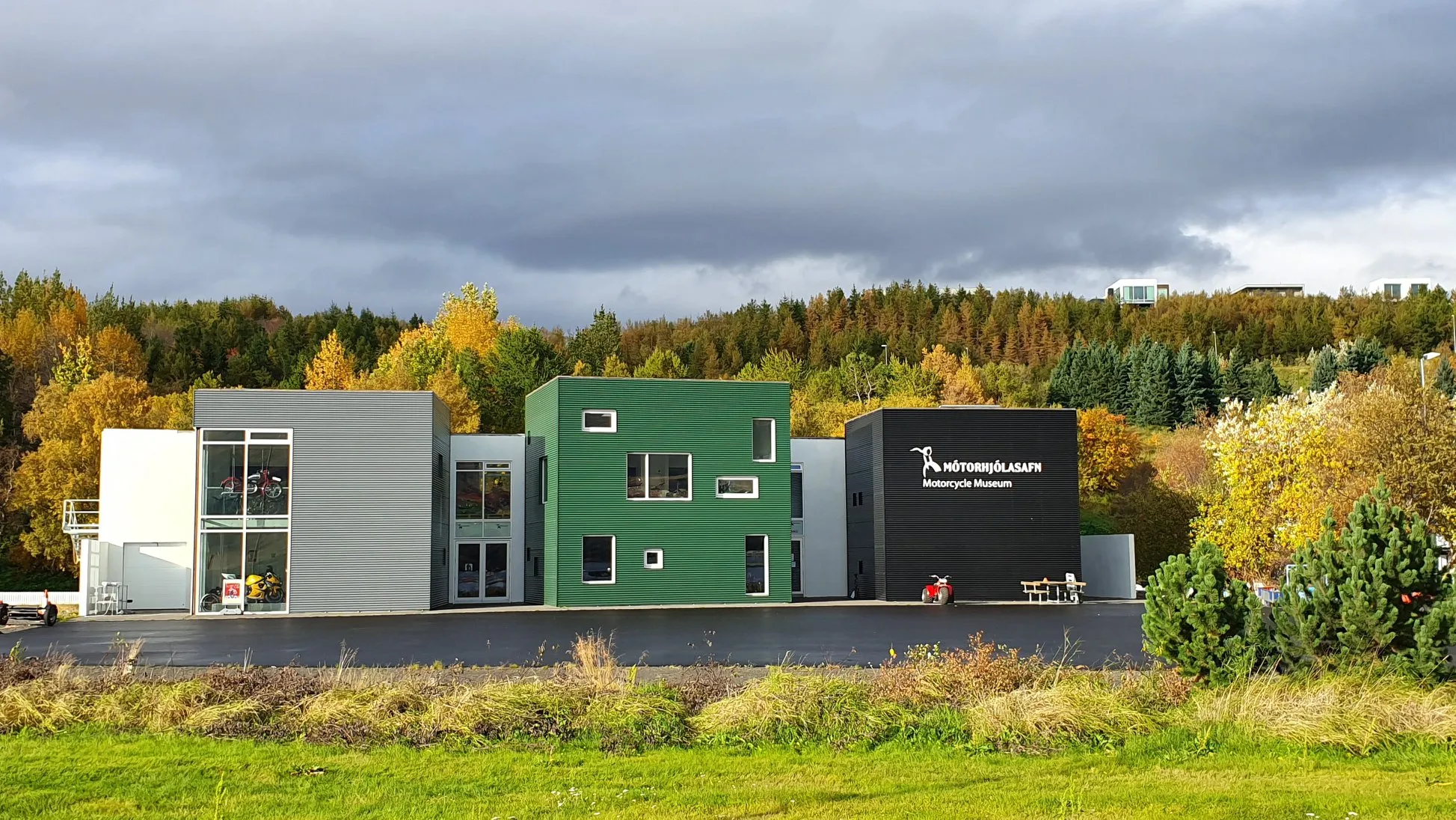 Tían styrkir Mótorhjólasafn Íslands um eina milljón króna Tían styrkir Mótorhjólasafn Íslands um eina milljón króna