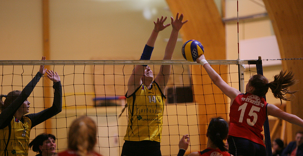 Öldungamótið í blaki á Akureyri Öldungamótið í blaki á Akureyri