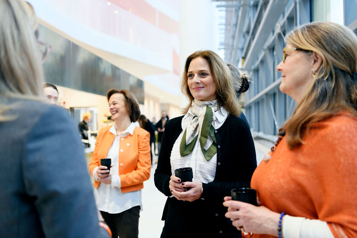 <strong>Konur sem leiðtogar að sjálfbærri framtíð</strong> <strong>Konur sem leiðtogar að sjálfbærri framtíð</strong>