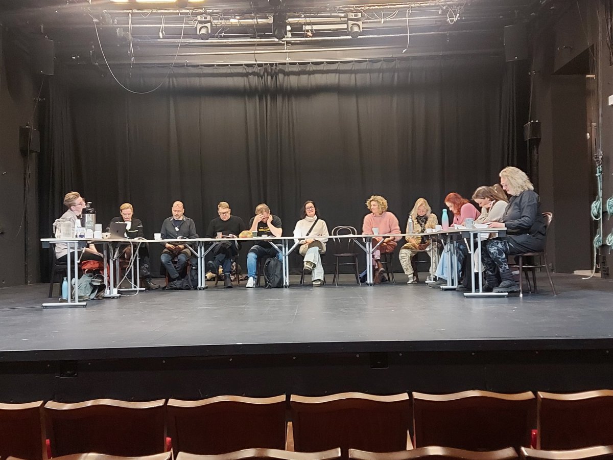 Fyrsti samlestur á And Björk, of course…