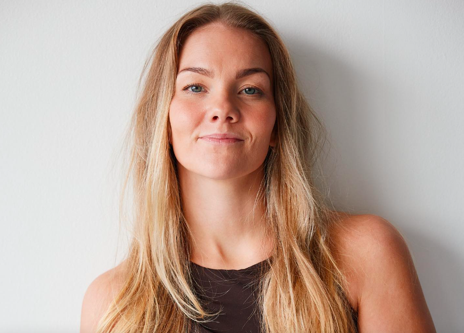 Tinna Óðinsdóttir gefur út lag Tinna Óðinsdóttir gefur út lag