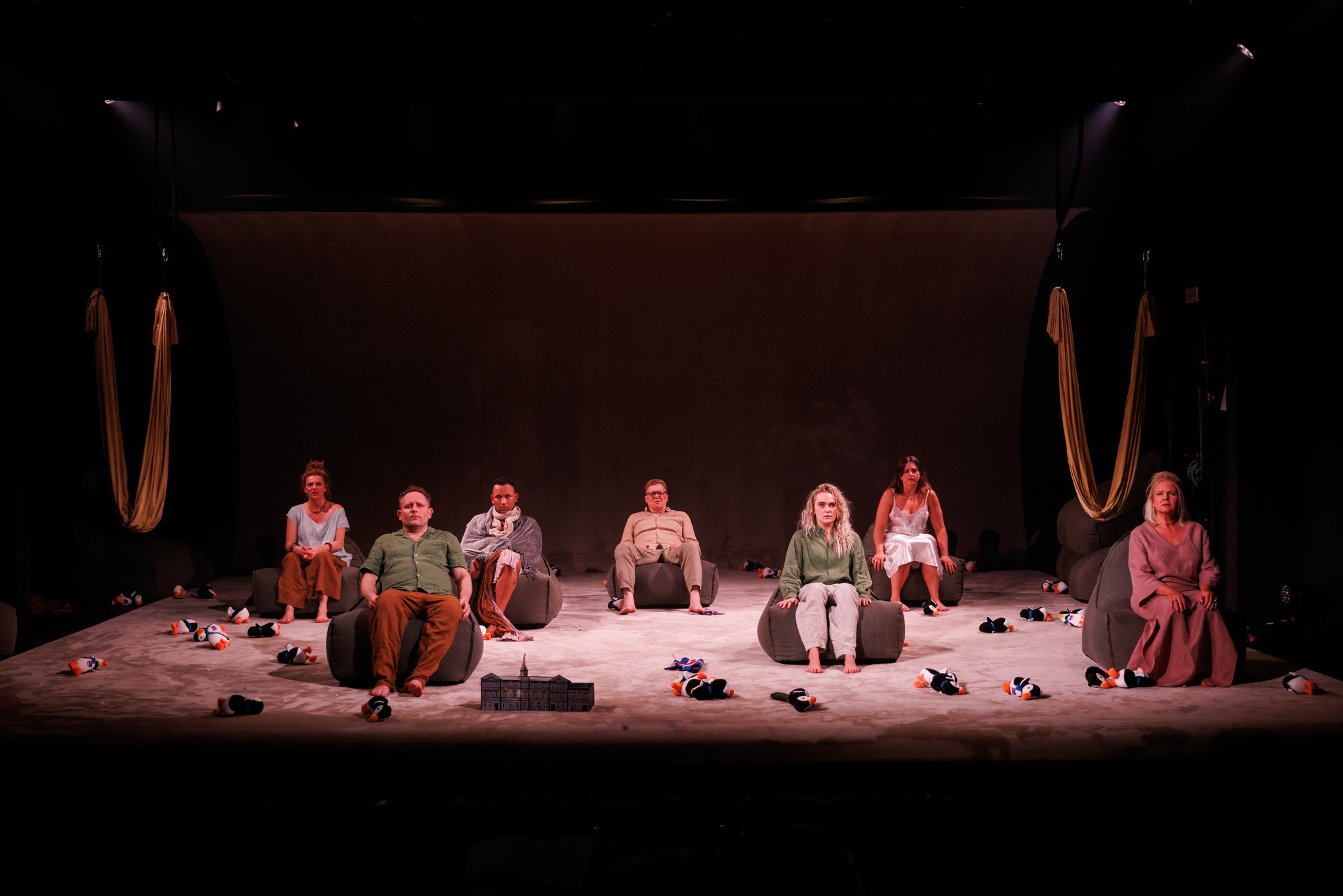 Allir í leikhúsið! Allir í leikhúsið!