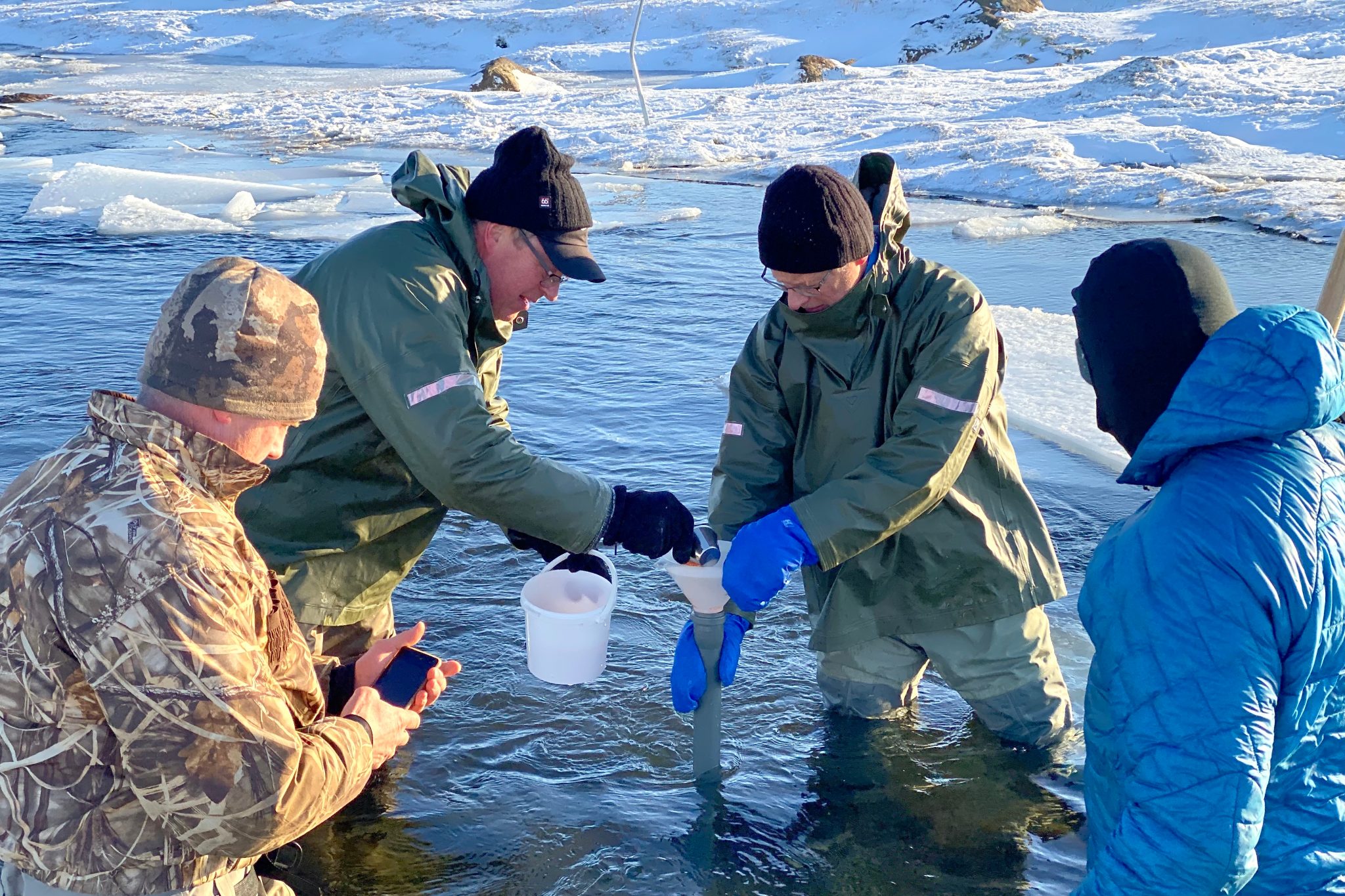 Sérfræðingar á heimsvísu funda með heimafólki á Norðausturlandi til að ræða aðgerðir til verndar Atlantshafslaxinum