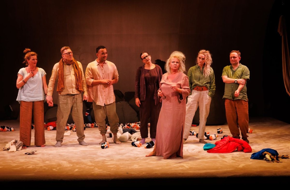 And Björk, of course… hlaut tvær tilnefningar til Grímuverðlauna And Björk, of course… hlaut tvær tilnefningar til Grímuverðlauna