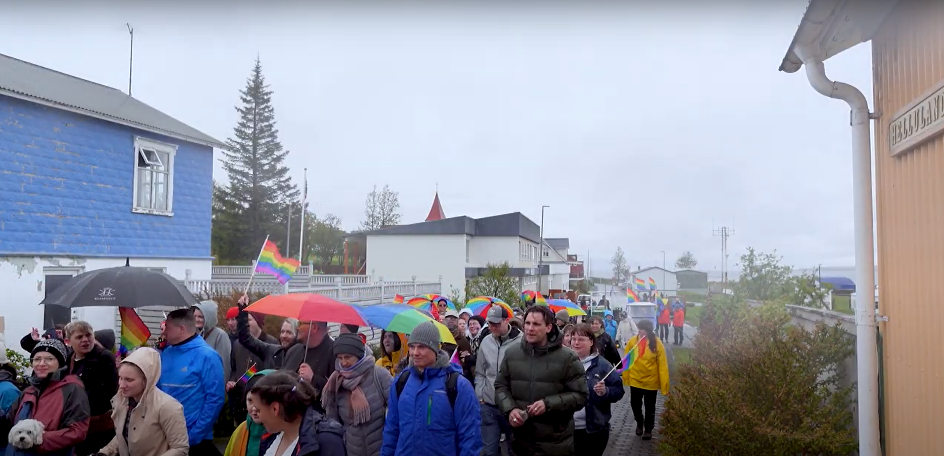 „Það er engin að drepast úr kulda“ – Hátíðin Hinsegin Hrísey „Það er engin að drepast úr kulda“ – Hátíðin Hinsegin Hrísey