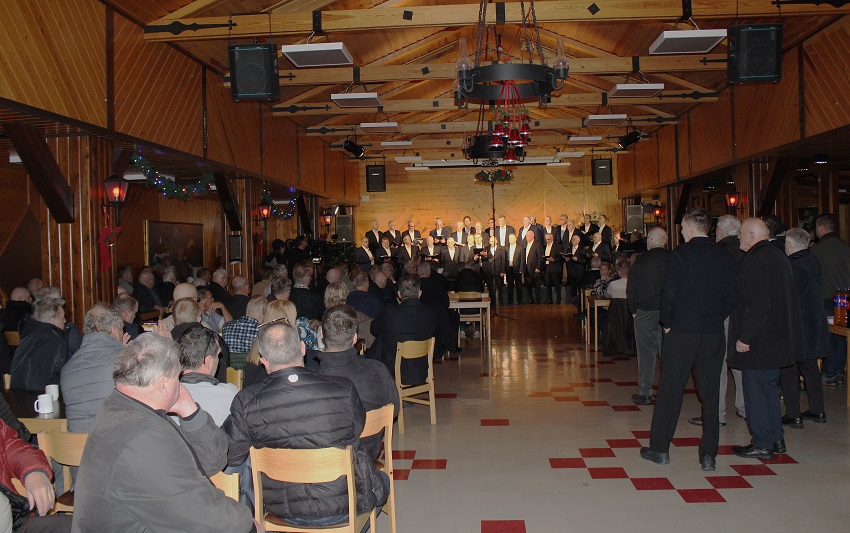 Afmælishátið Samherja og líkön af þremur skipum ÚA afhjúpuð Afmælishátið Samherja og líkön af þremur skipum ÚA afhjúpuð