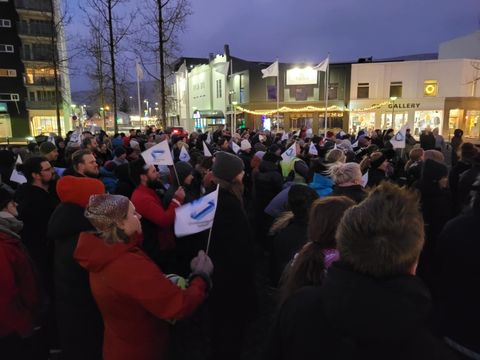 Samstöðugöngur félagsfólks KÍ í kvöld Samstöðugöngur félagsfólks KÍ í kvöld