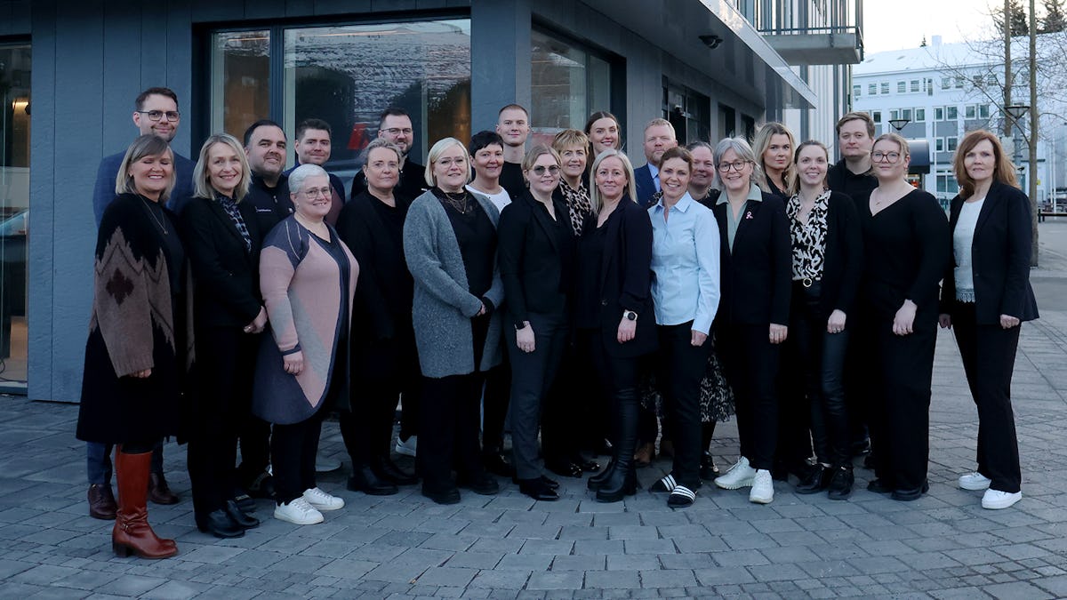 Landsbankinn á Akureyri fluttur í nýtt húsnæði