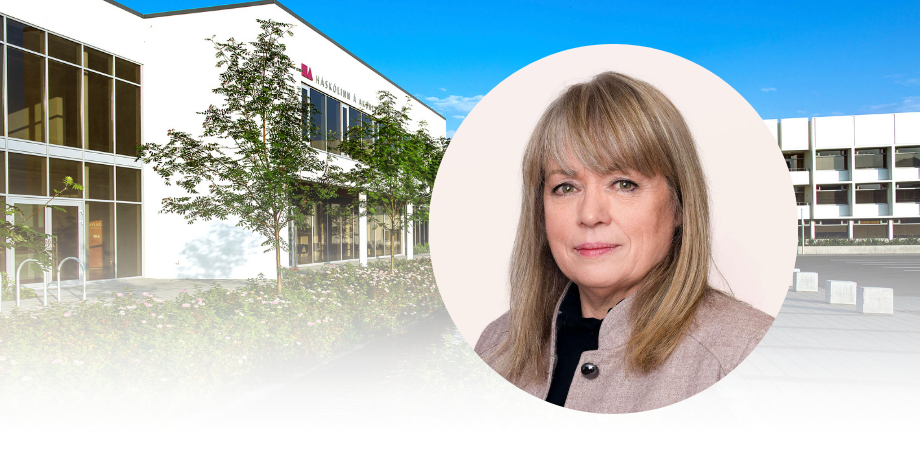 20 ár síðan fyrsti árgangurinn útskrifaðist úr nútímafræði frá Háskólanum á Akureyri 20 ár síðan fyrsti árgangurinn útskrifaðist úr nútímafræði frá Háskólanum á Akureyri