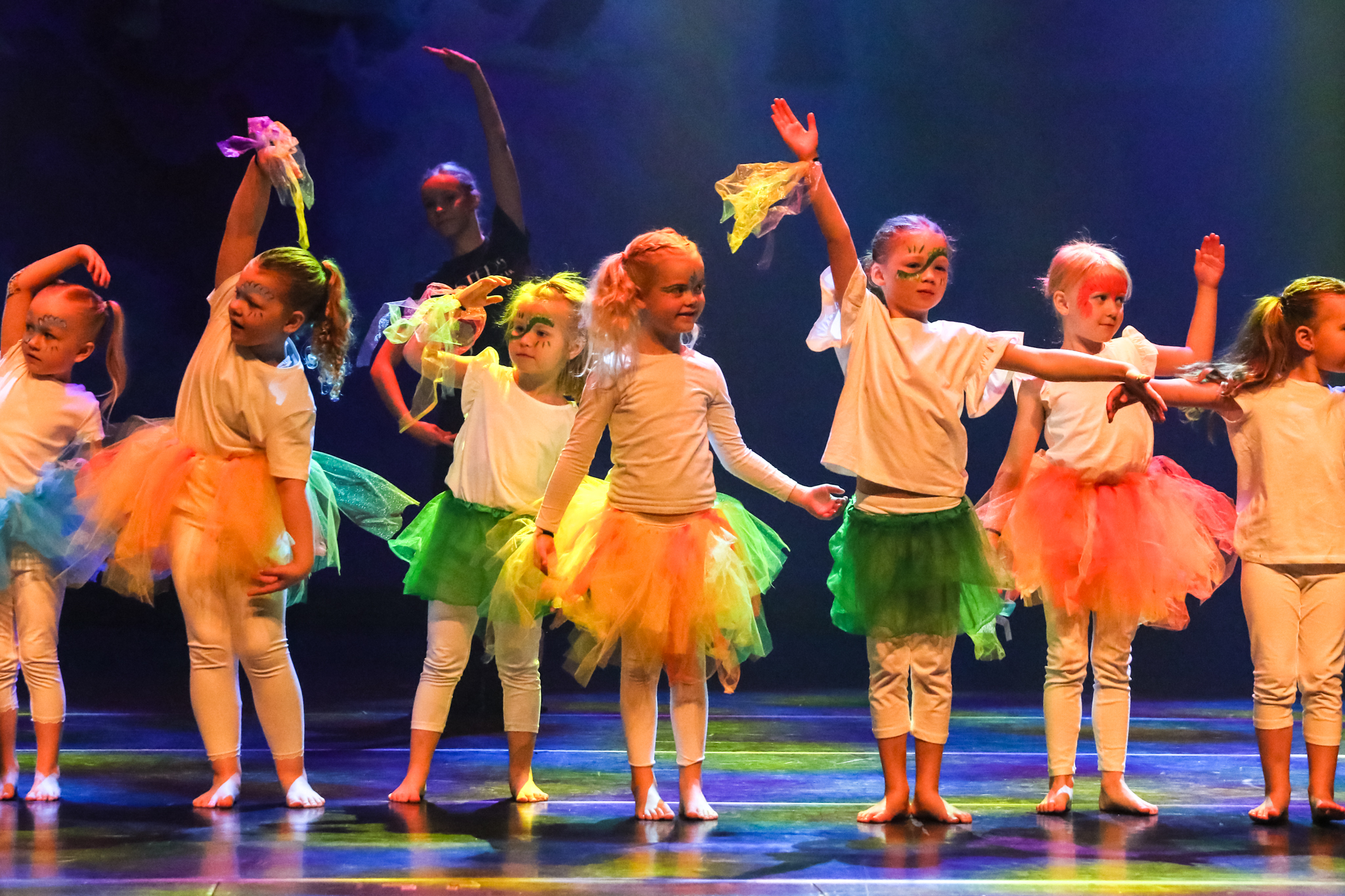 Danssýning Steps Dancecenter sló í gegn – kraftur lista og hreyfingar á Akureyri Danssýning Steps Dancecenter sló í gegn – kraftur lista og hreyfingar á Akureyri