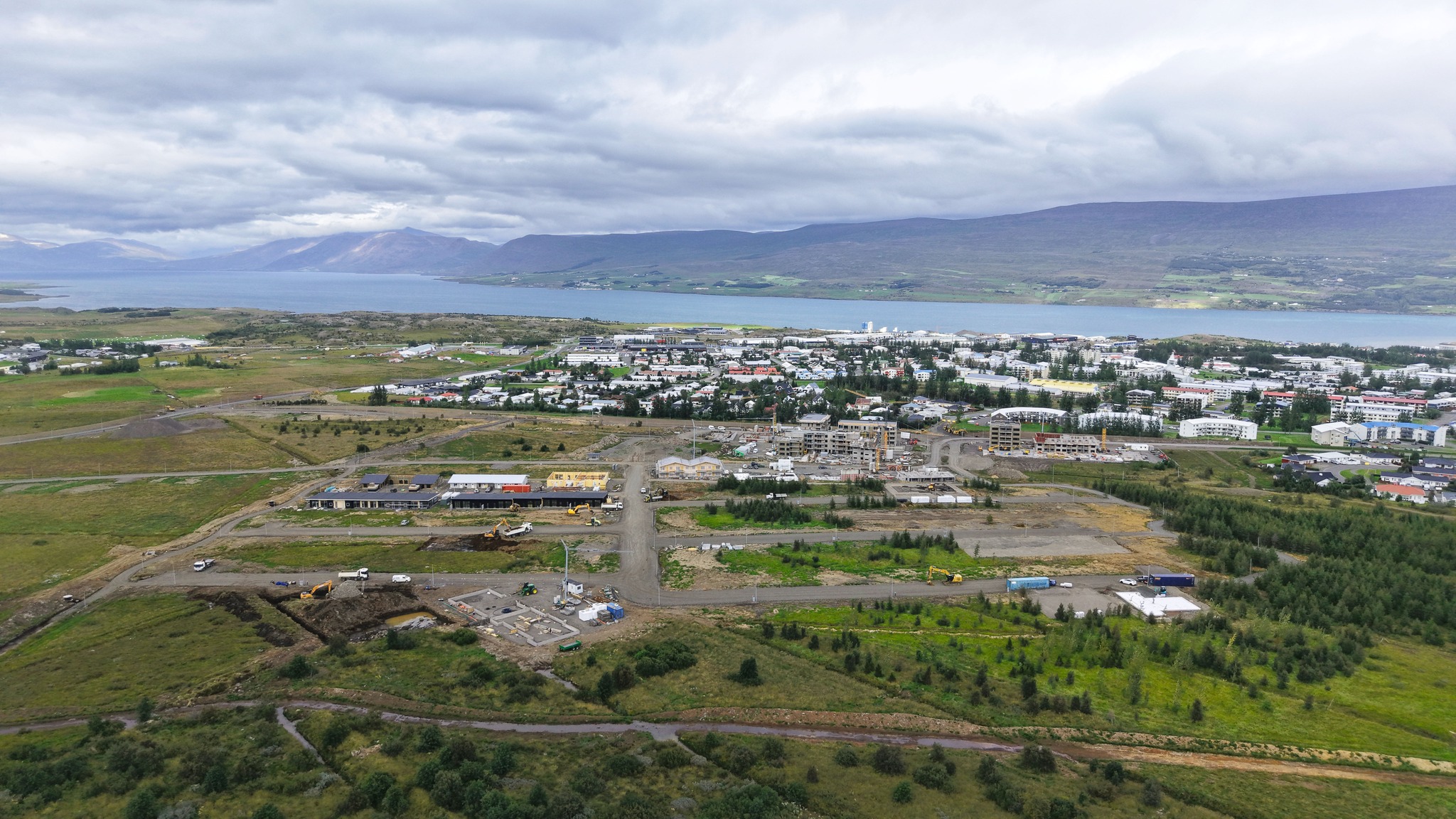 Móahverfi óðum að taka á sig mynd