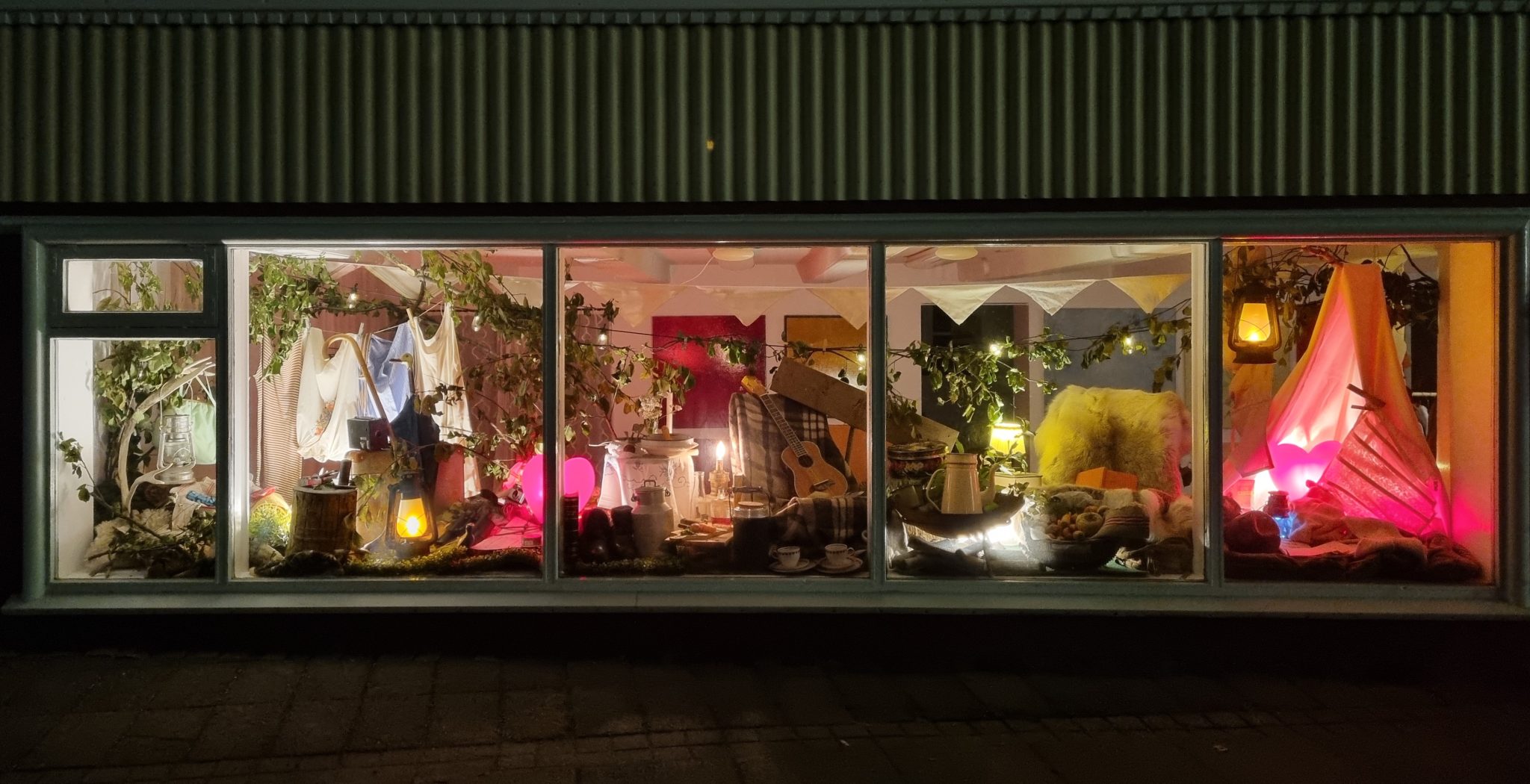 HJARTATENGING – Þegar náttúran grípur fólk HJARTATENGING – Þegar náttúran grípur fólk