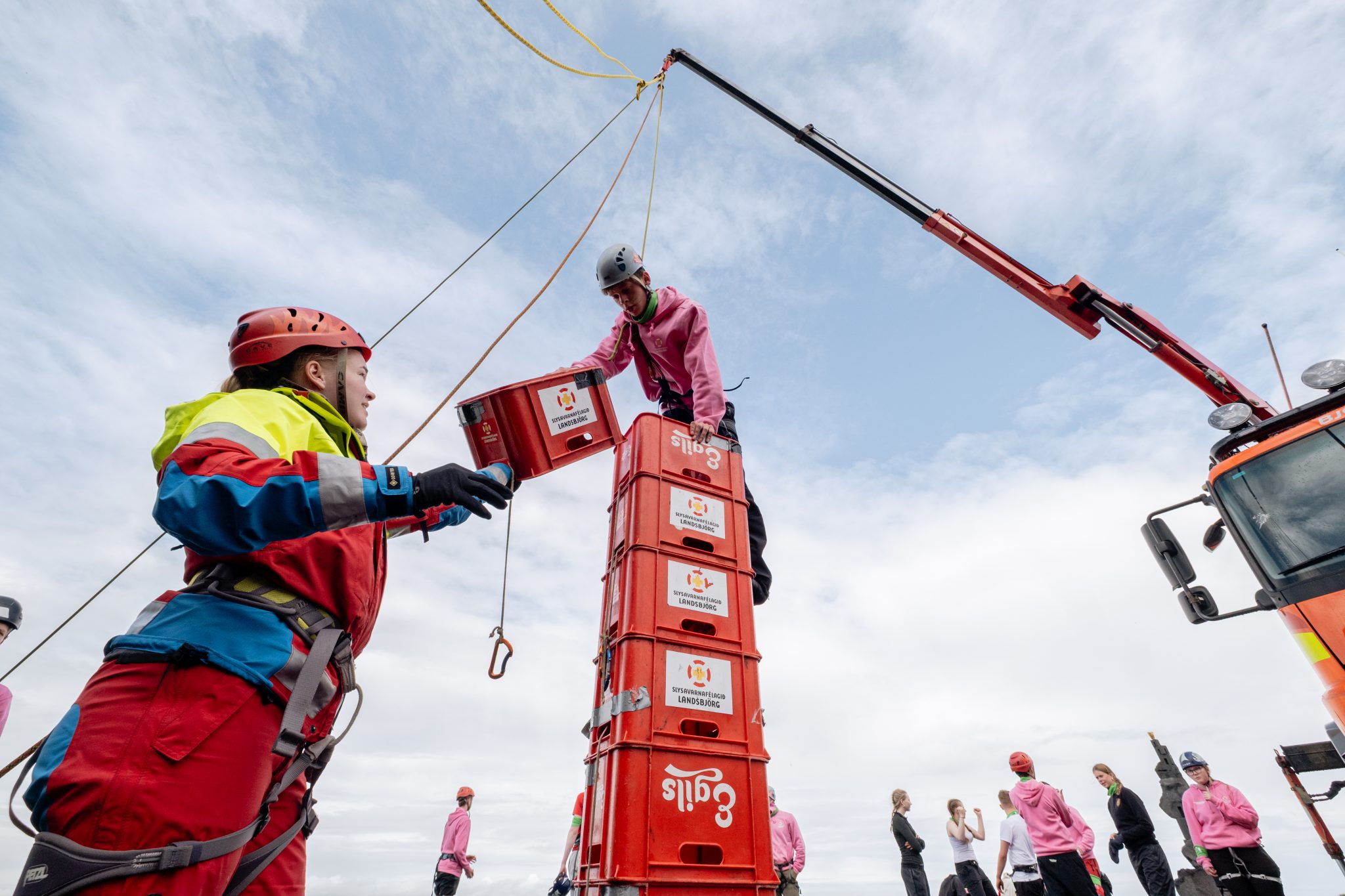 Súlur björgunarsveit stofnar unglingadeildina Lamba Súlur björgunarsveit stofnar unglingadeildina Lamba