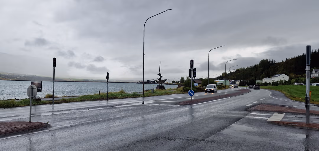 Ný umferðarljós tekin í notkun við Austurbrú Ný umferðarljós tekin í notkun við Austurbrú